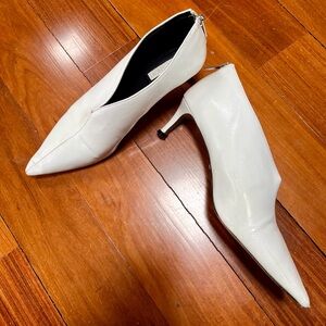 Topshop Chic White Heels - size 10
